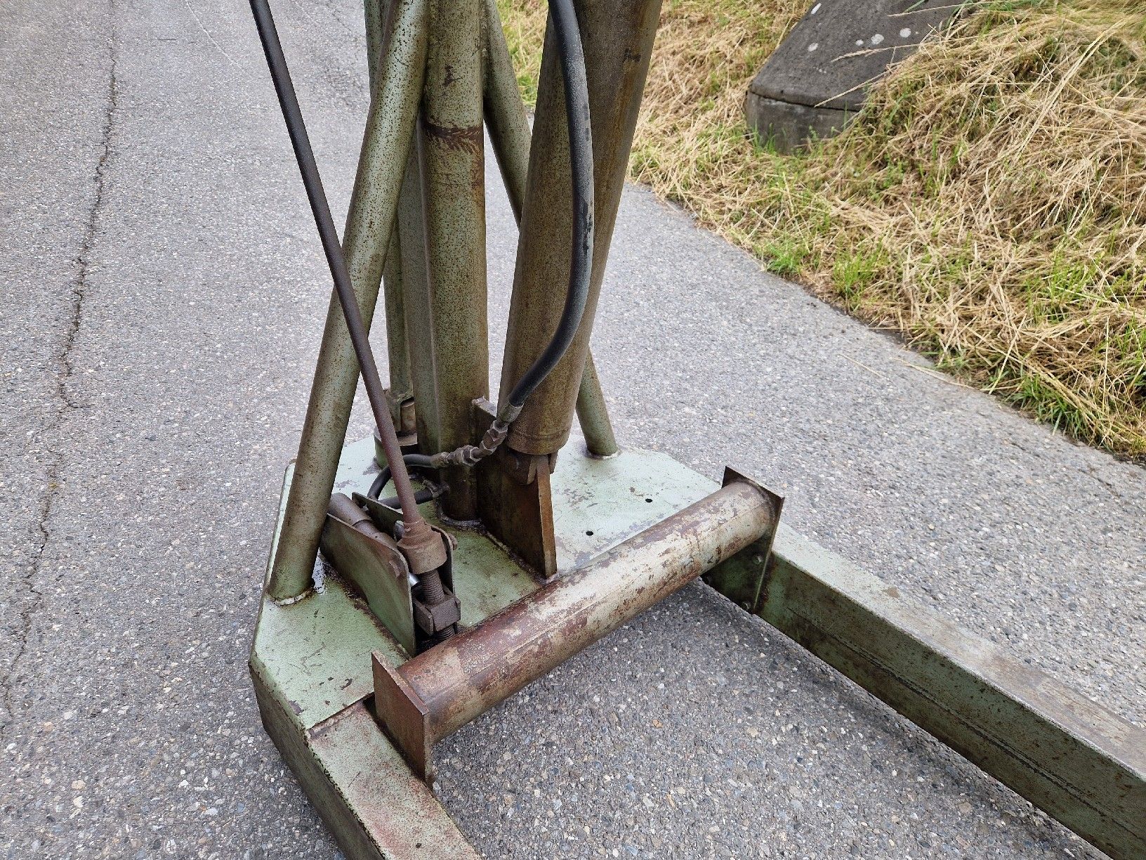 Gru: Motorenheber / Werkstattkran – Usato da Herbligen venduto da and_q5hr 4