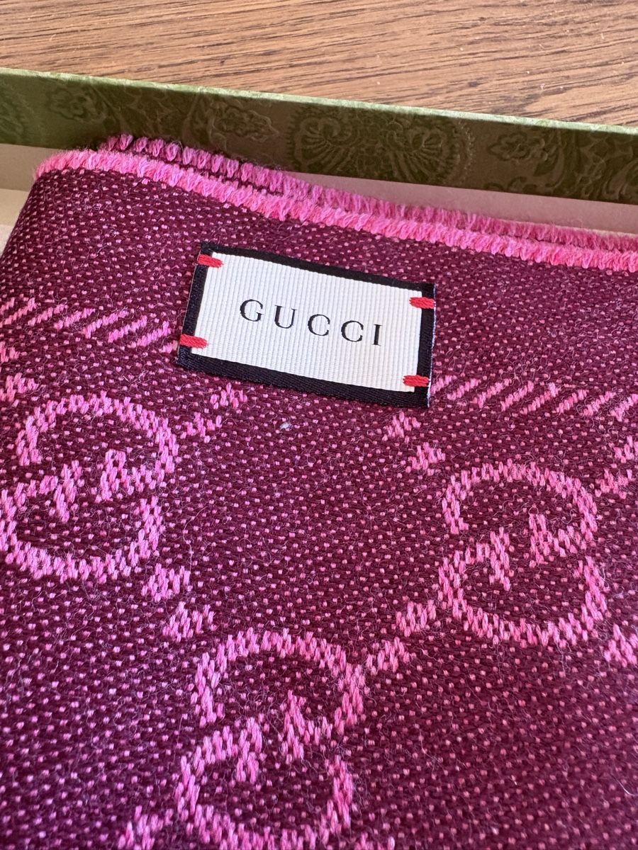 Gucci Foulards & écharpes: Gucci GG Wool Scarf  – Neuf (Voir description) à Allaman par Bertie555 1