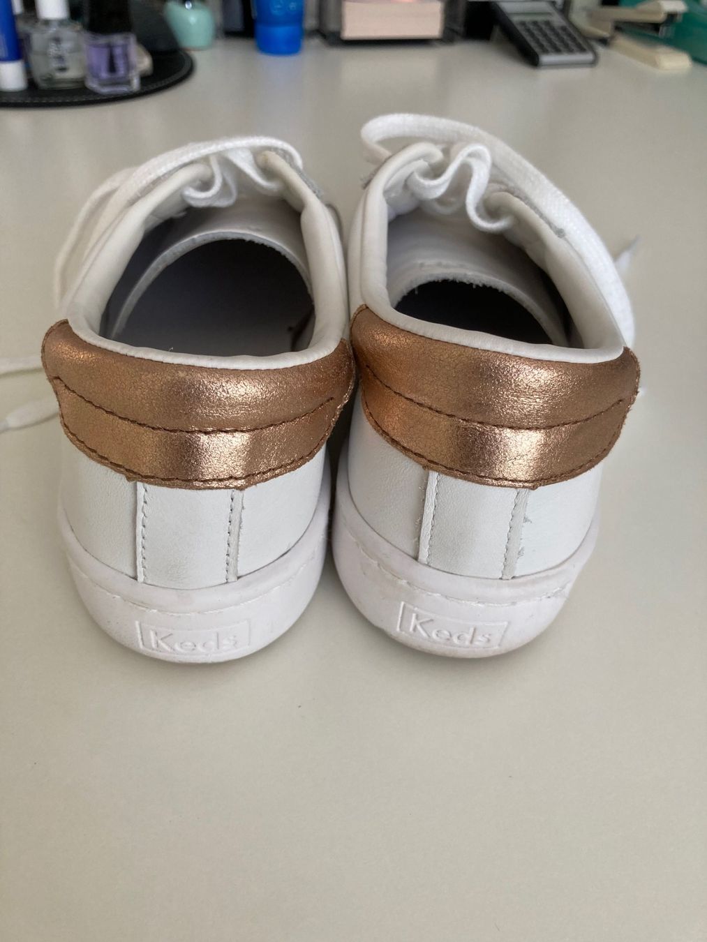 Scarpe da donna: Sneaker Turnsche,Gr.39 Leder weiss Keds – Usato da Glattpark (Opfikon) venduto da Pangie 2