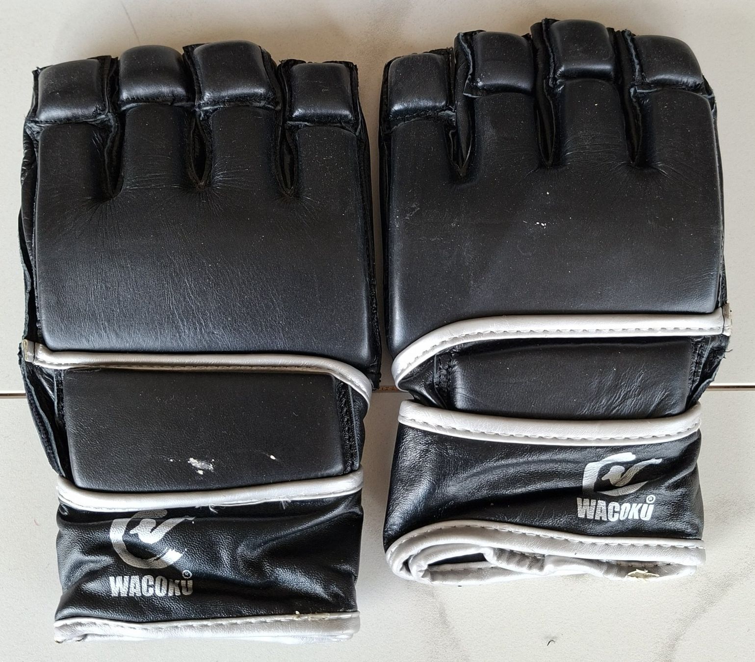 Guanti & manicotti: Boxhandschuhe Wacoku – Nuovo (secondo la descrizione) da Ziefen venduto da MullerD 1