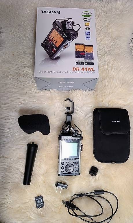 Aufnahmegeräte: Tascam DR-44WL – Gebraucht aus Langnau i. E. von blu_7xhw 2