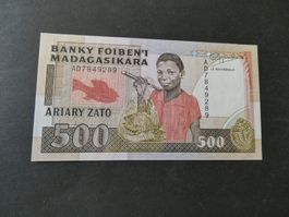 Madagaskar, 500 Ariary   ungefaltet