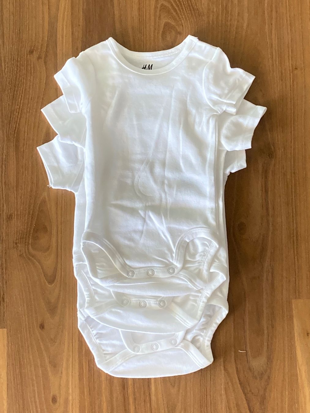 H&M Biancheria intima: 3x Kinderbody 2-4M neu – Nuovo (secondo la descrizione) da Kriens venduto da rabe010