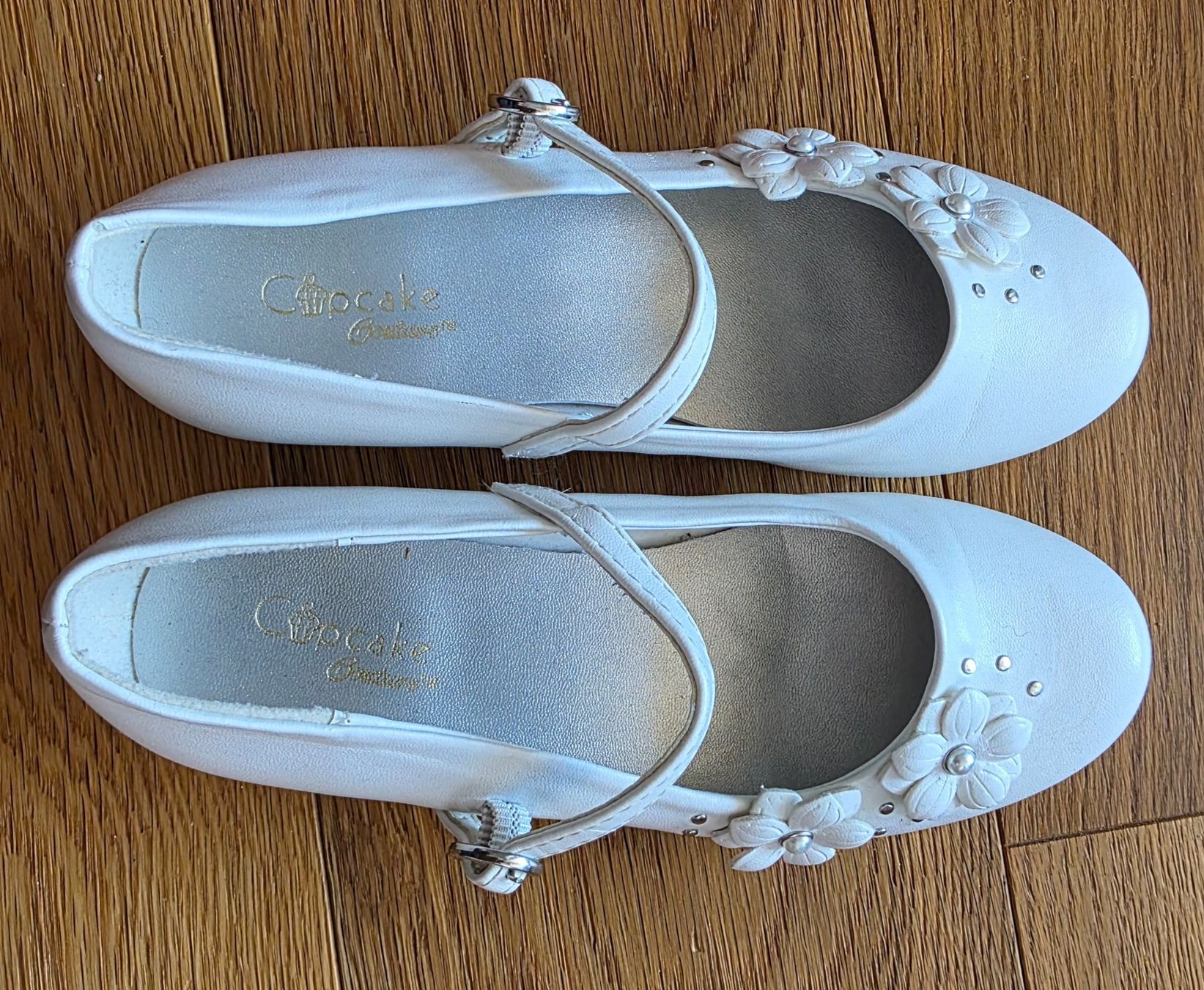 Dosenbach Scarpe per ragazze: Mädchen Schuhe Cupcake mit Blumen, Grösse 31, NEU! – Nuovo (secondo la descrizione) da Zell LU venduto da claro62 1