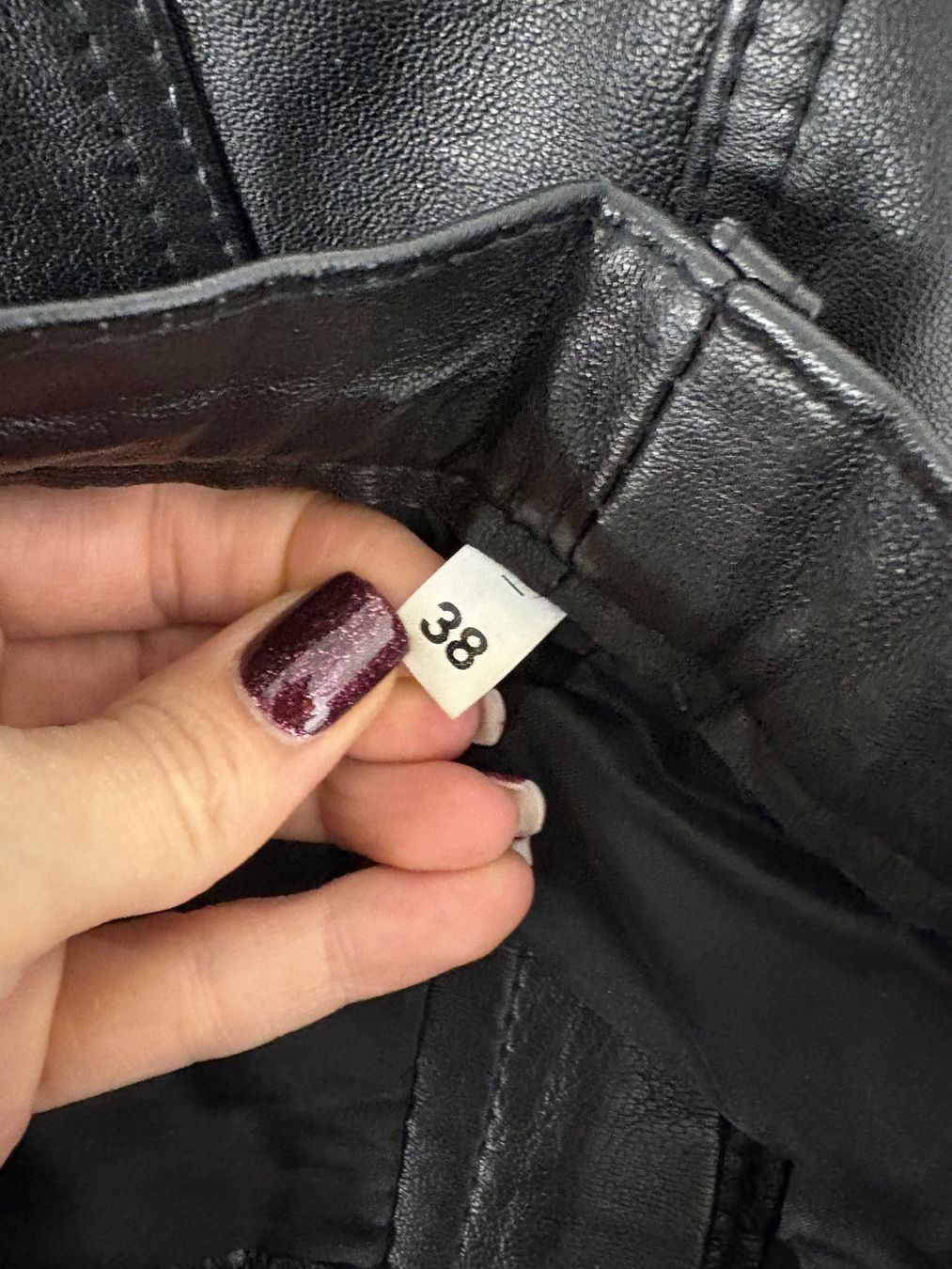 Hosen: gerade geschnittene Lederhose Gr. 34 schwarz Slim – Neu (gemäss Beschreibung) aus Regensdorf von secondchancefashion 4