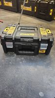 DEWALT TSTAK ll Werkzeugkoffer leer 