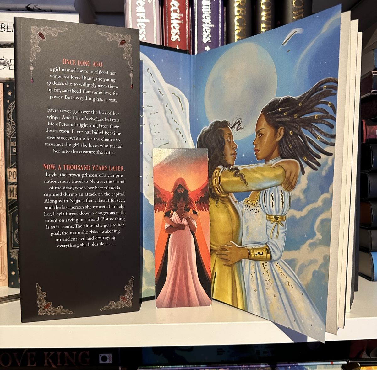 Libri: Where shadows meet fairyloot – Usato da Chur venduto da cav_qqm5 2
