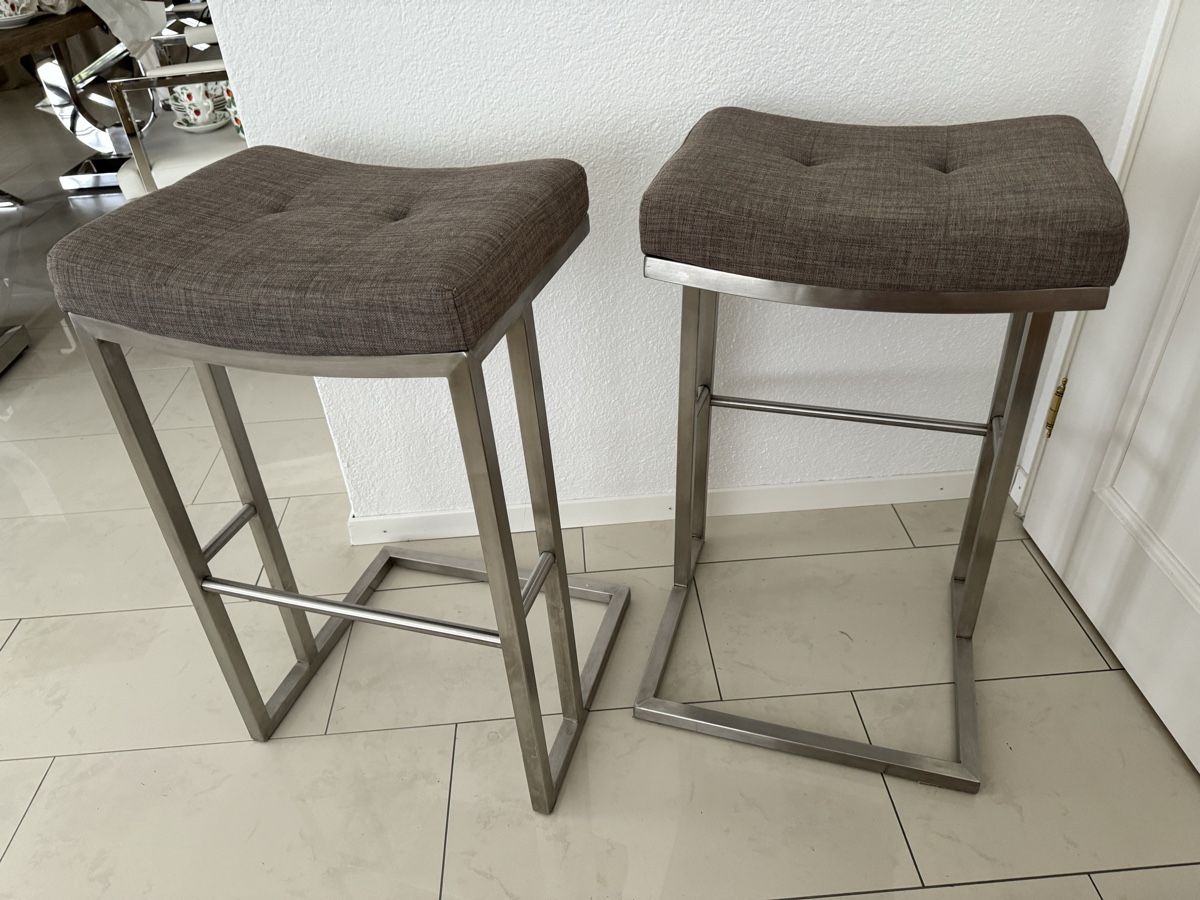 Sgabelli: Set Bar-Hocker in grau/ hellbraun – Usato da Thun venduto da Inspiration_19 1