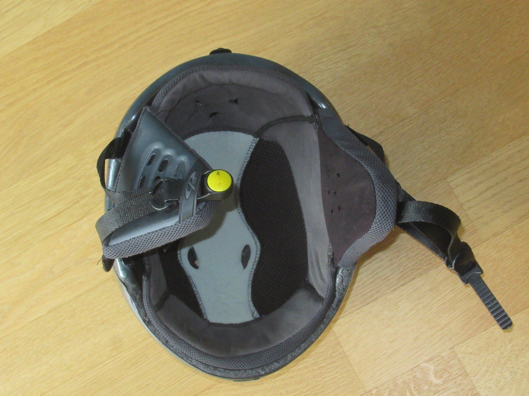 CP Caschi: Skihelm grau von CP-Helmets – Usato da Sarnen venduto da Ver01dg 1