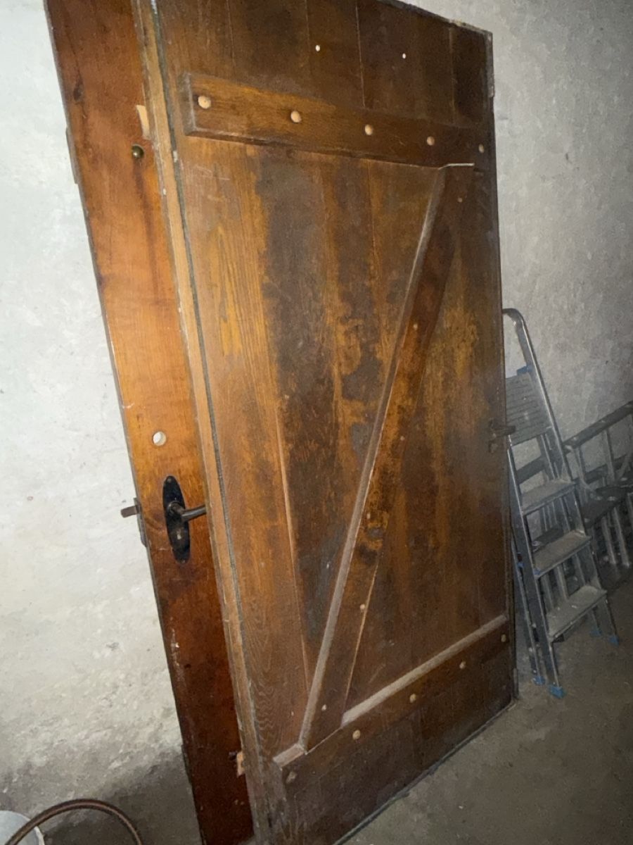 Portes: 2 alte massive Türen  – D'occasion à Langnau i. E. par dom_vq57