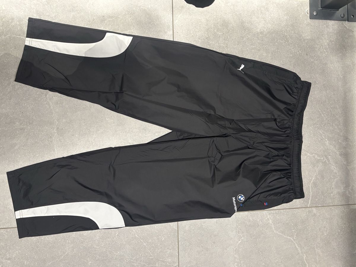 Hosen: BMW Joggers – Neu (gemäss Beschreibung) aus Luzern von jan_wjj9