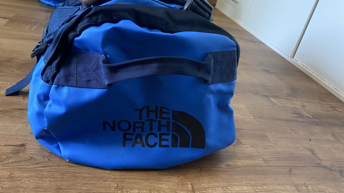 North Face Zaini: The North Face Base Camp Duffel Size M – Usato da Winterthur venduto da chiaroscuro27 2