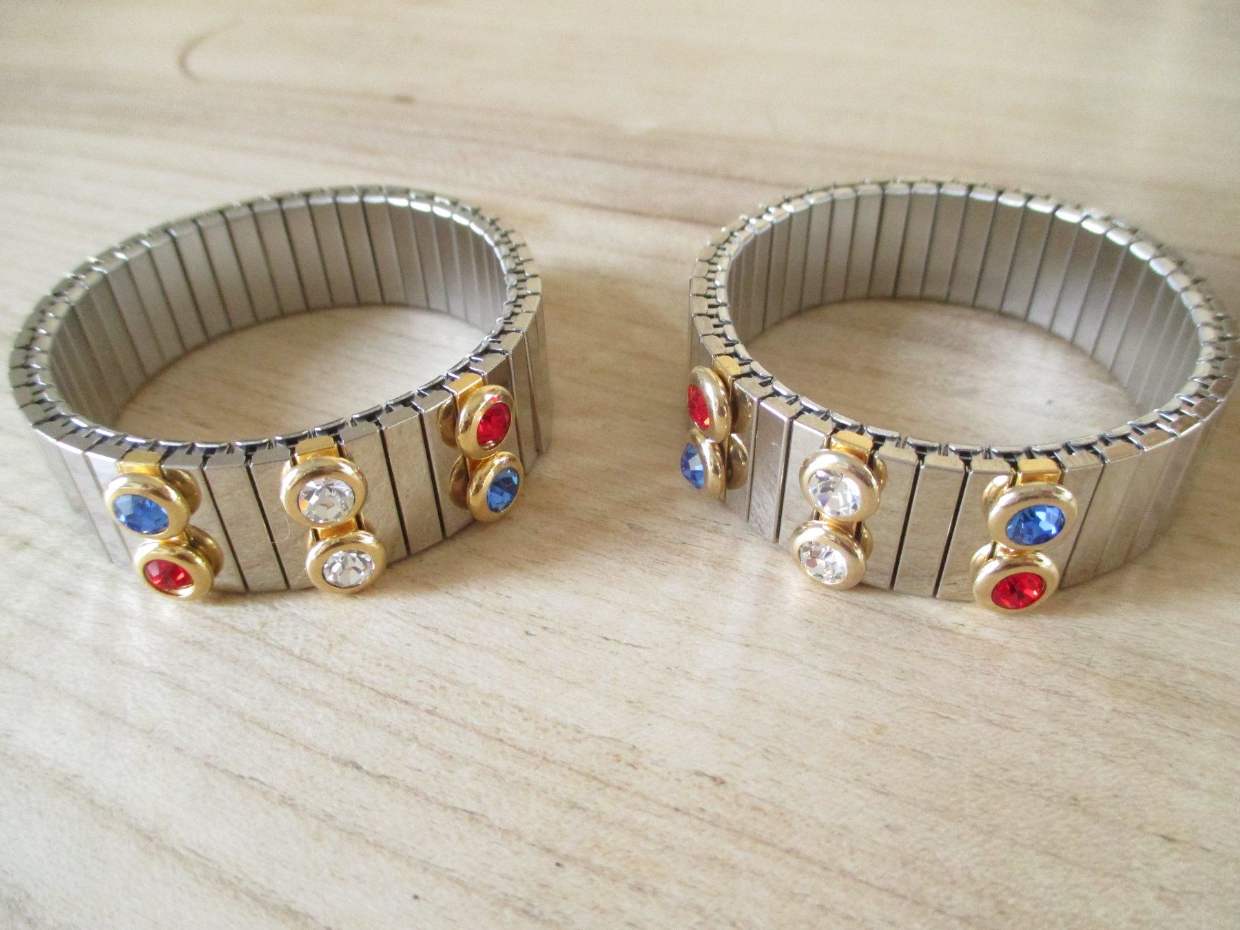 Bracciali & Braccialetti: Hochwertiger Strass Modeschmuck Armband Ärmelhalter – Nuovo (secondo la descrizione) da Rorschacherberg venduto da Marubium 1