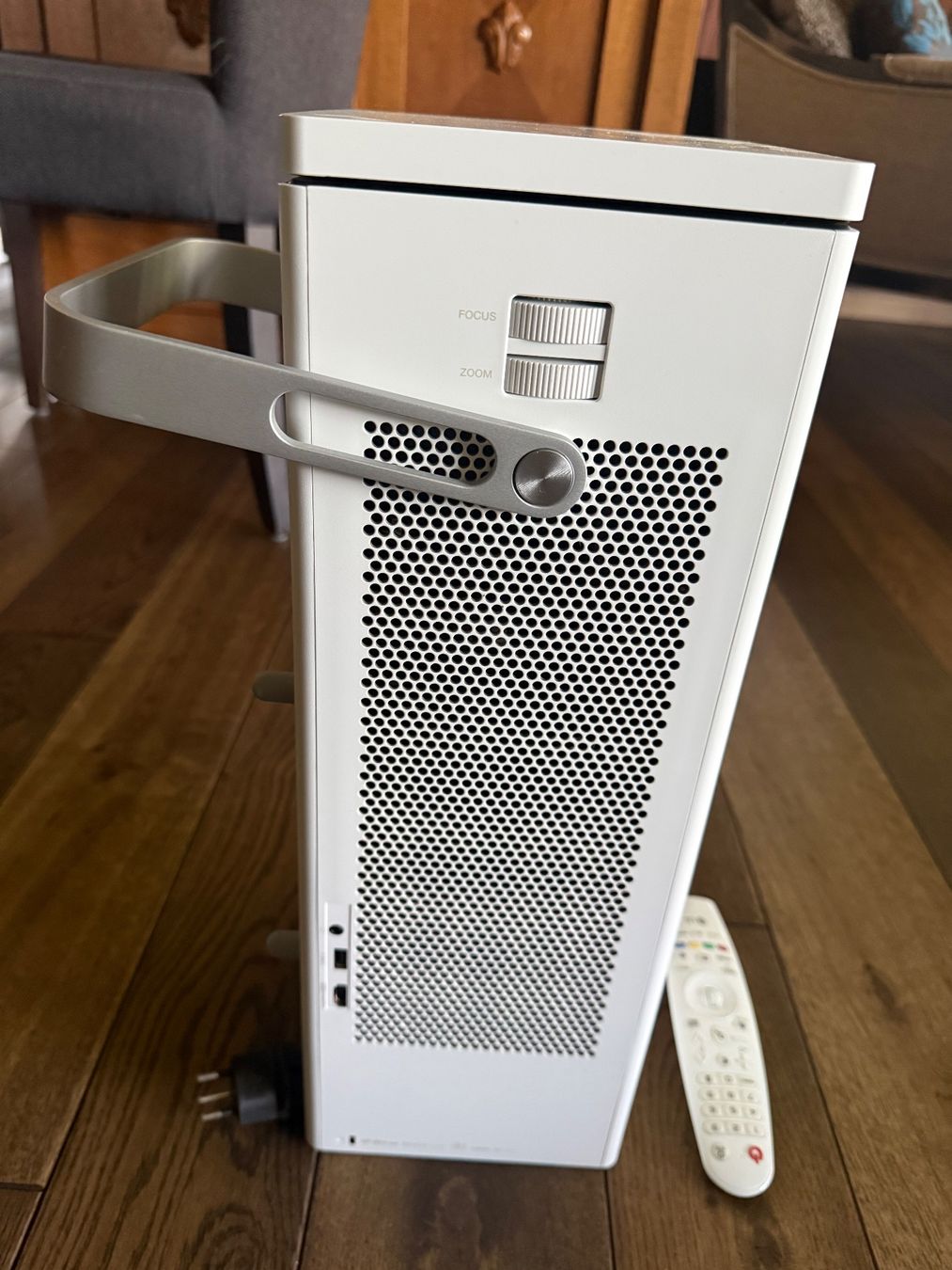 LG Proiettori: LG HU80KSW Presto 4K Beamer – Usato da Hedingen venduto da FlummoxedFerret 1
