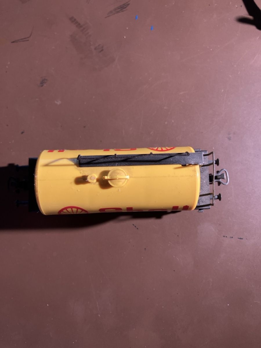 Märklin Modellini di ferrovie: Märkli Ho shell tankwagen – Usato da Spreitenbach venduto da Strolch 2