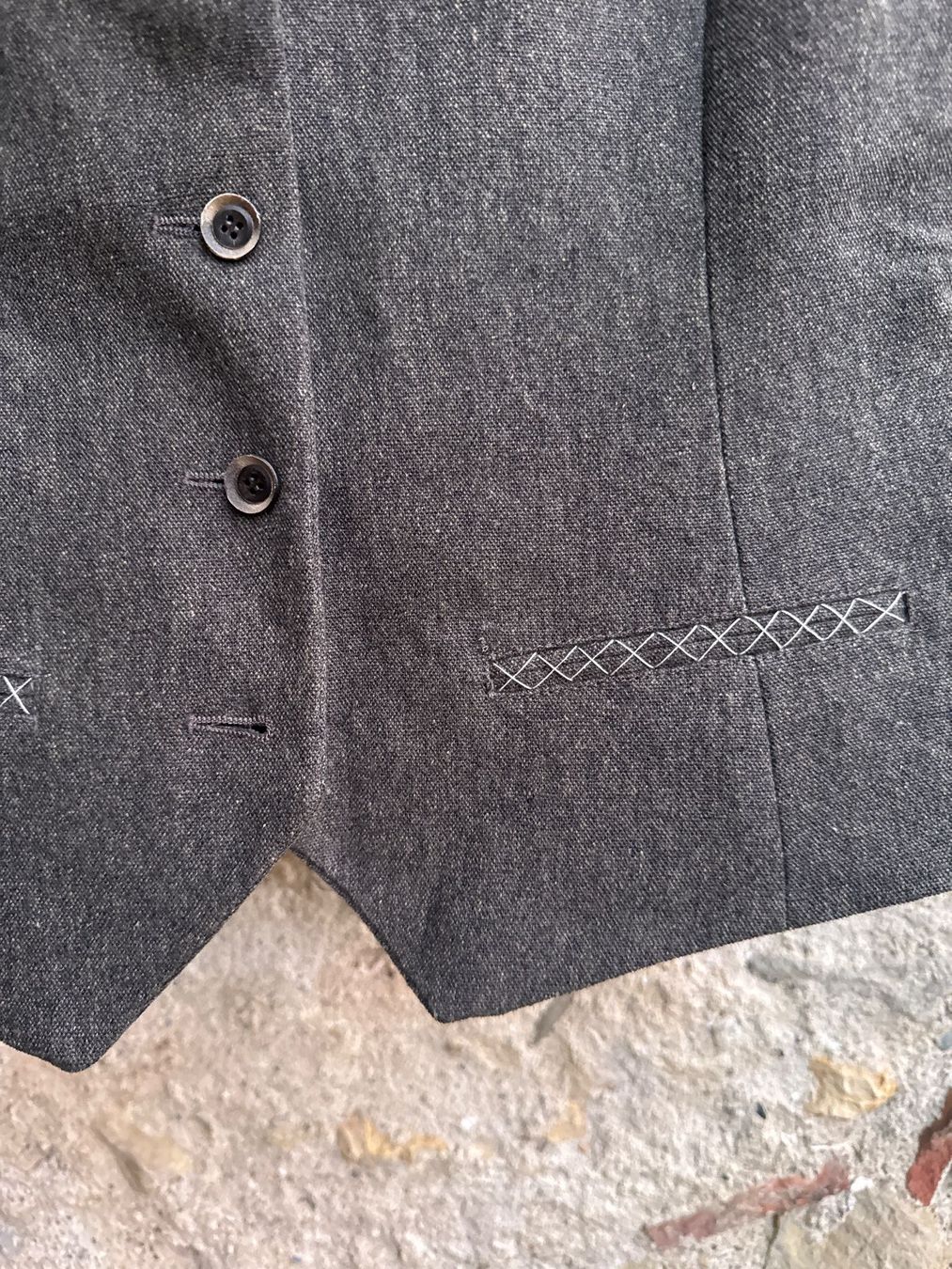 Gilet & Giacche senza maniche: Gilet THE SUITCASE 40 laine – Nuovo e nell'imballaggio originale da Arnex-sur-Orbe venduto da cameleonfringant 2