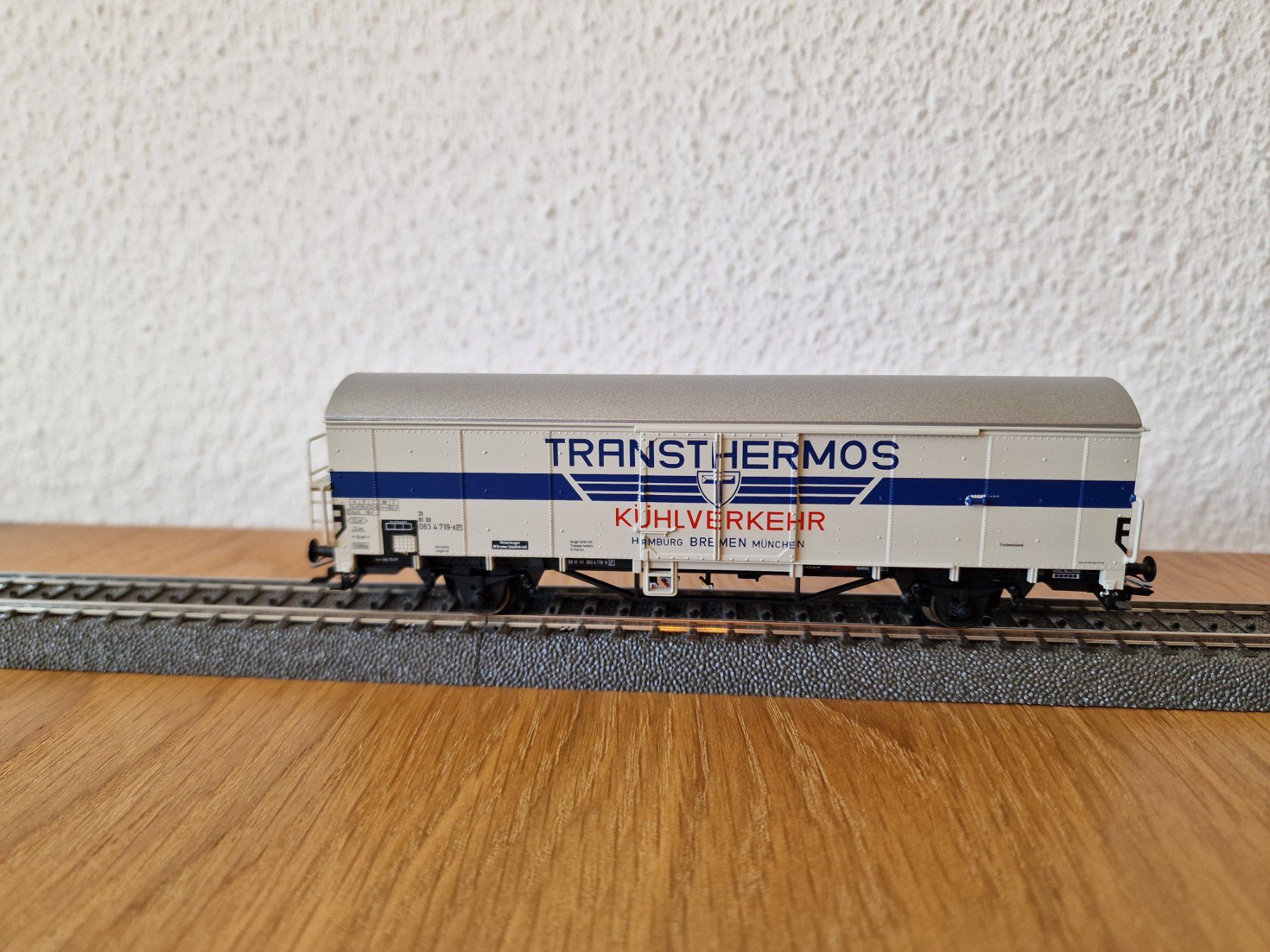 Märklin Modellini di ferrovie: DB Transthermos Güterwagen H0 – Usato da Matten b. Interlaken venduto da lor_hr9w
