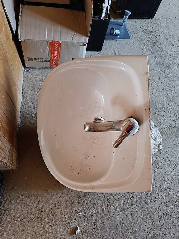 Lavabi & lavandini: Verkaufe Lavabo – Usato da Ostermundigen venduto da suiss1995 1