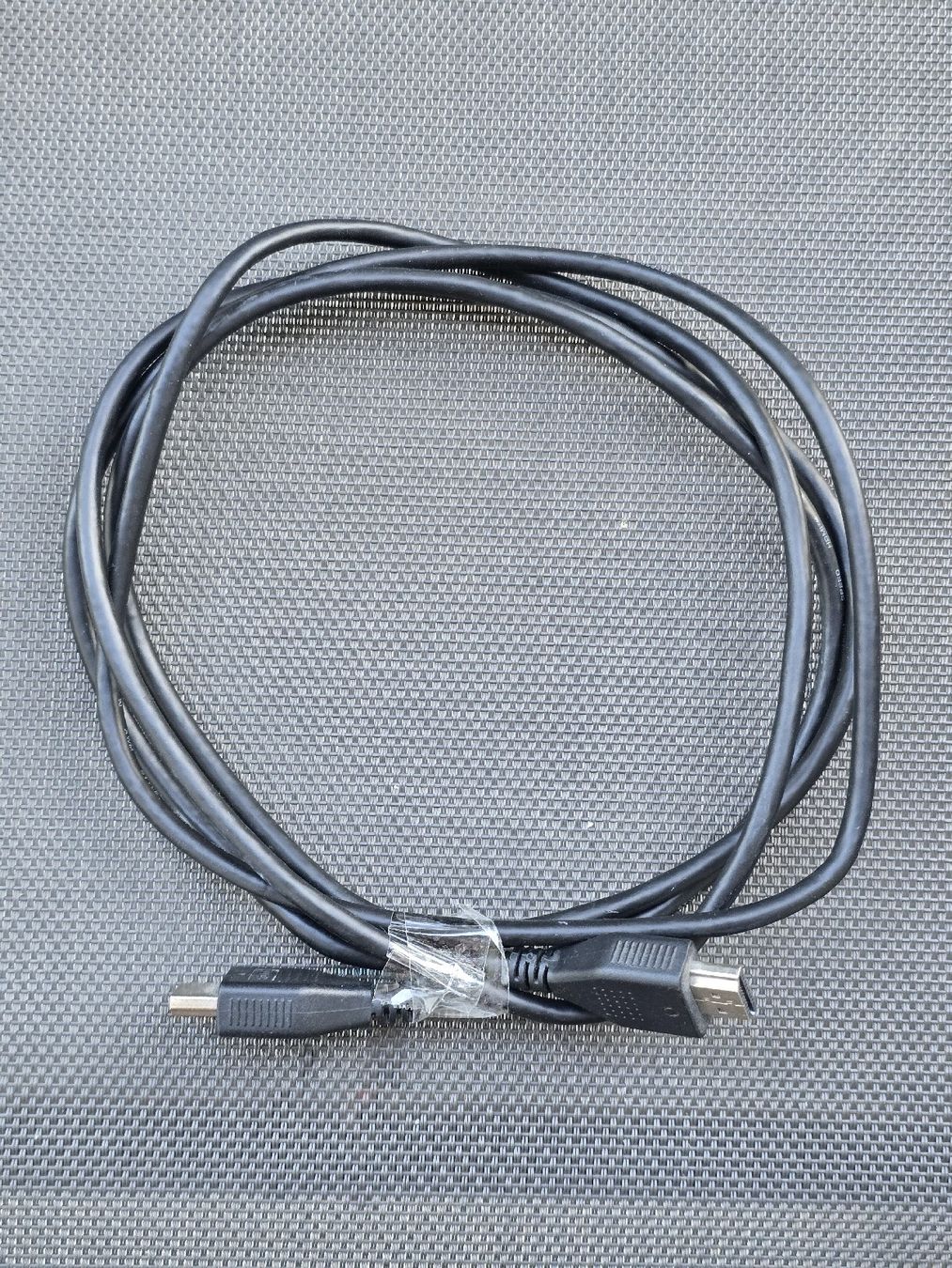 Cavi: High Speed HDMI Kabel 2m – Usato da Grandval venduto da Golumbus
