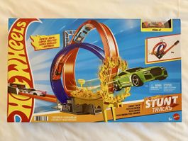 Hot Wheels Stunt Tracks Energy Track + Fahrzeug