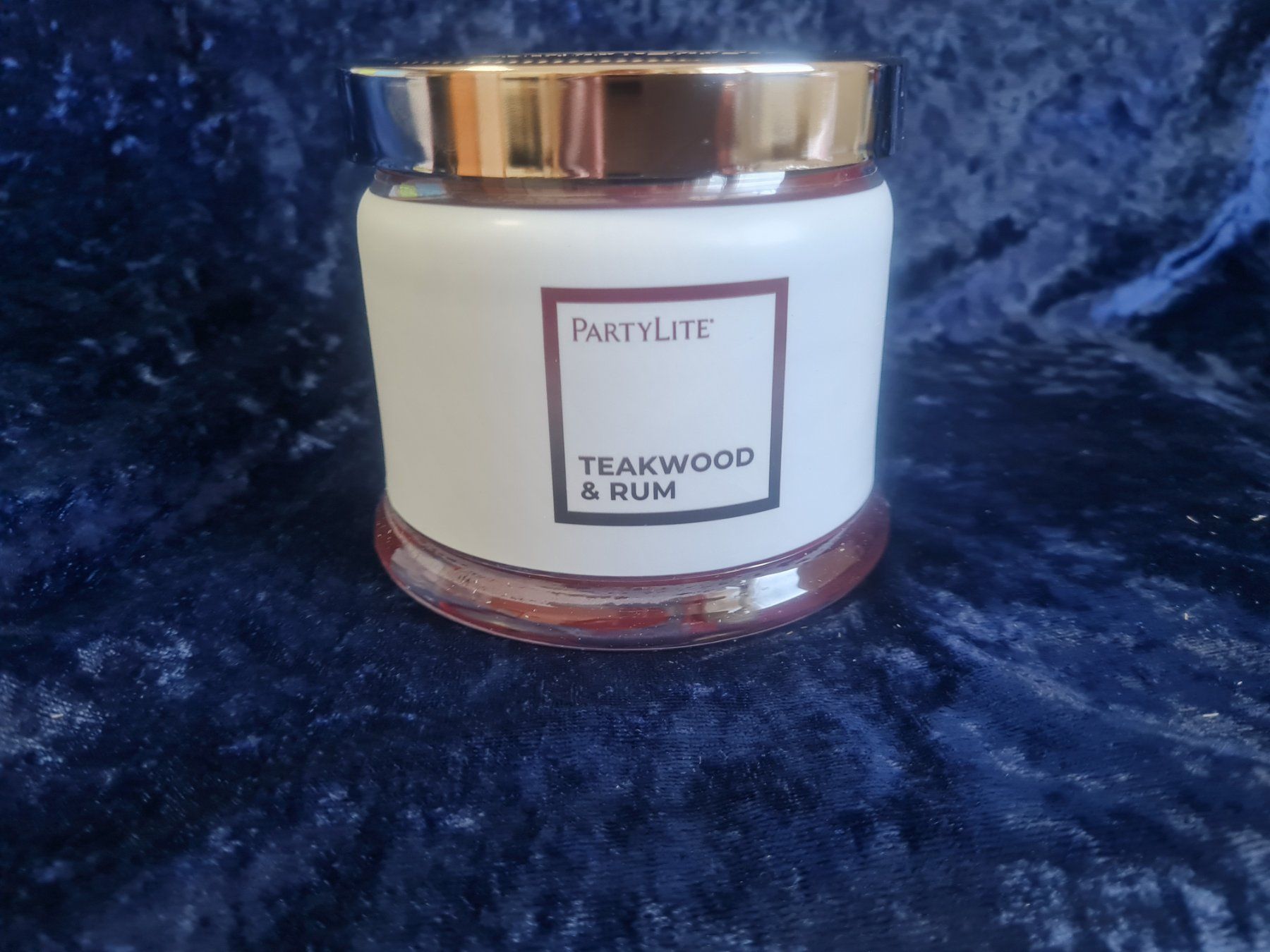 Partylite Candele: PartyLite - 3-Docht-Glas Teakwood + Rum – Nuovo e nell'imballaggio originale da Othmarsingen venduto da Kleibai 1