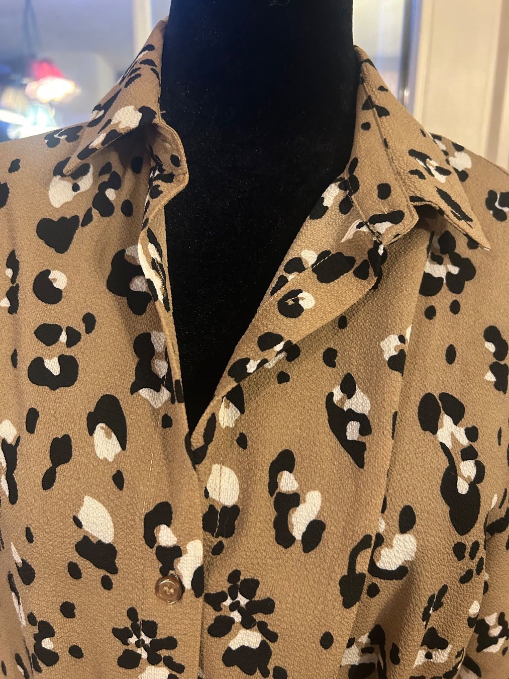 Only Vestiti: Only robe imprimé animalier – Usato da Val-d'Illiez venduto da Dombou 1
