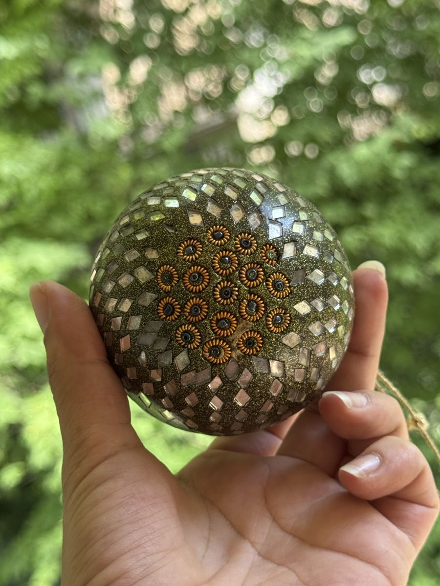 Tutte le decorazioni: Mosaic Orb Decorative Item - Unique Handcrafted Accent Piece – Usato da Zürich venduto da olalinda 7