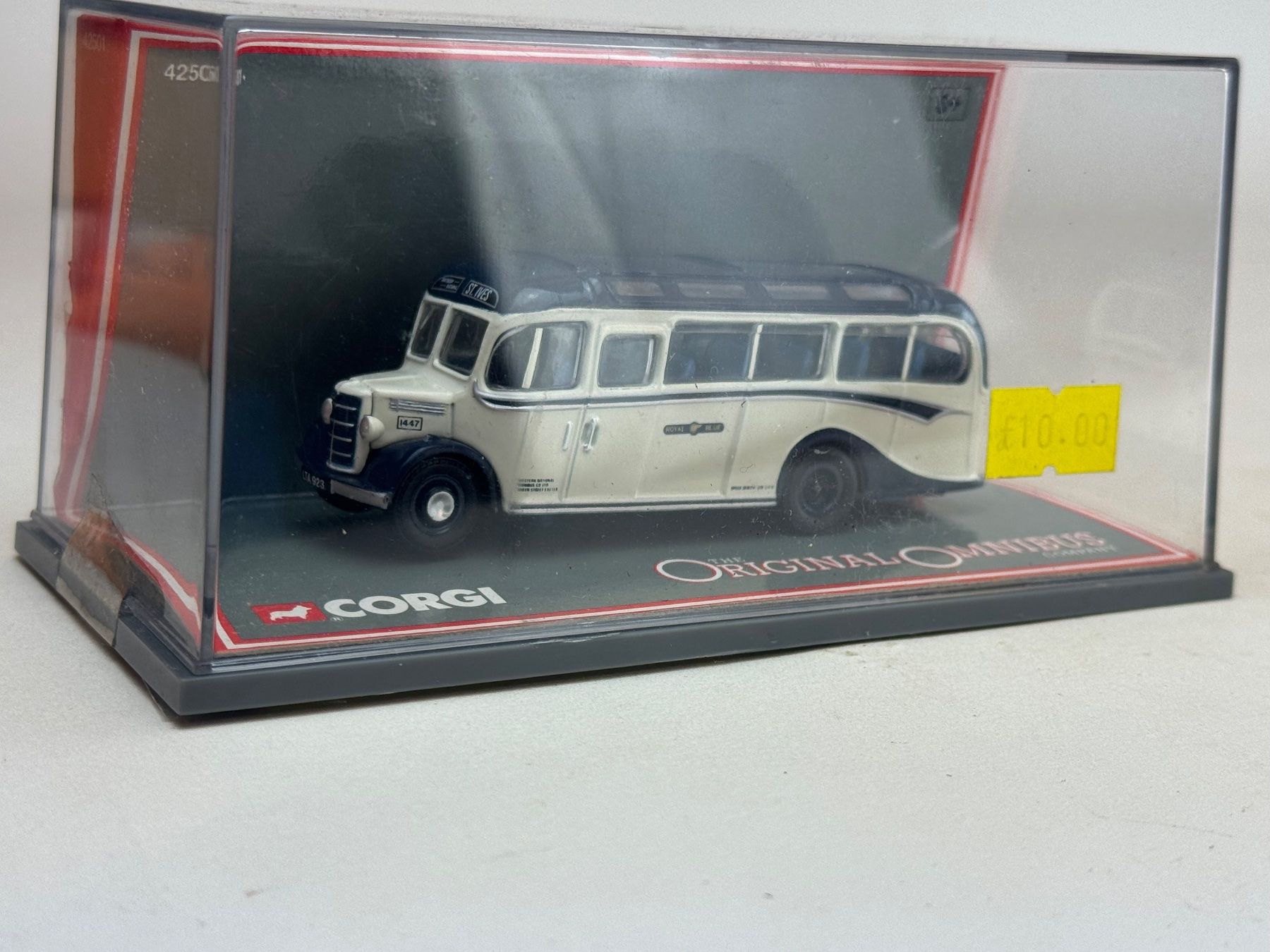 Corgi Toys Modellini d'auto: MC- Corgi Bedford on Coach Ommibus – Usato da Elm venduto da Wikmtz