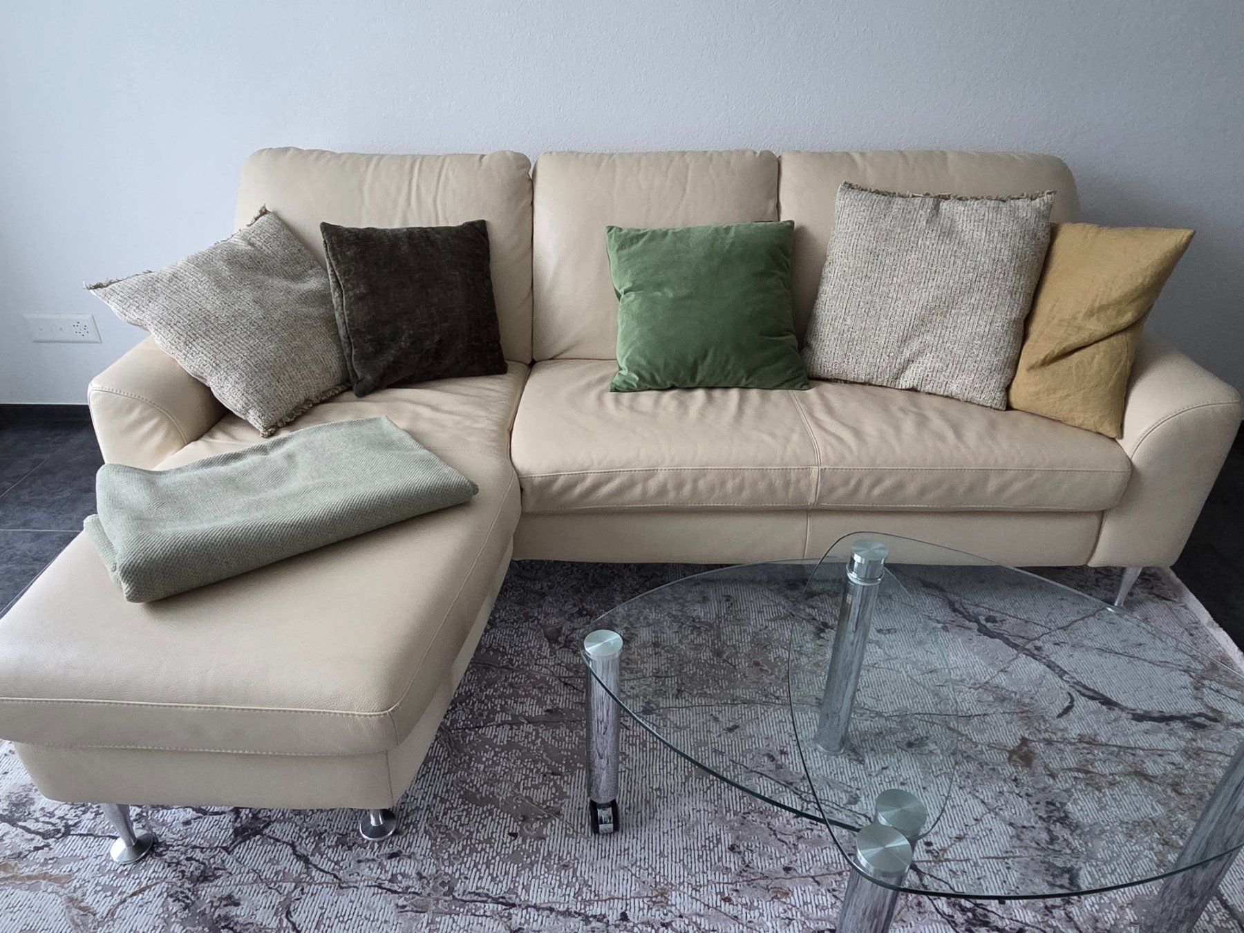 Divani: Sofa Leder sucht neues zu Hause – Usato da Sirnach venduto da Meli9552 3