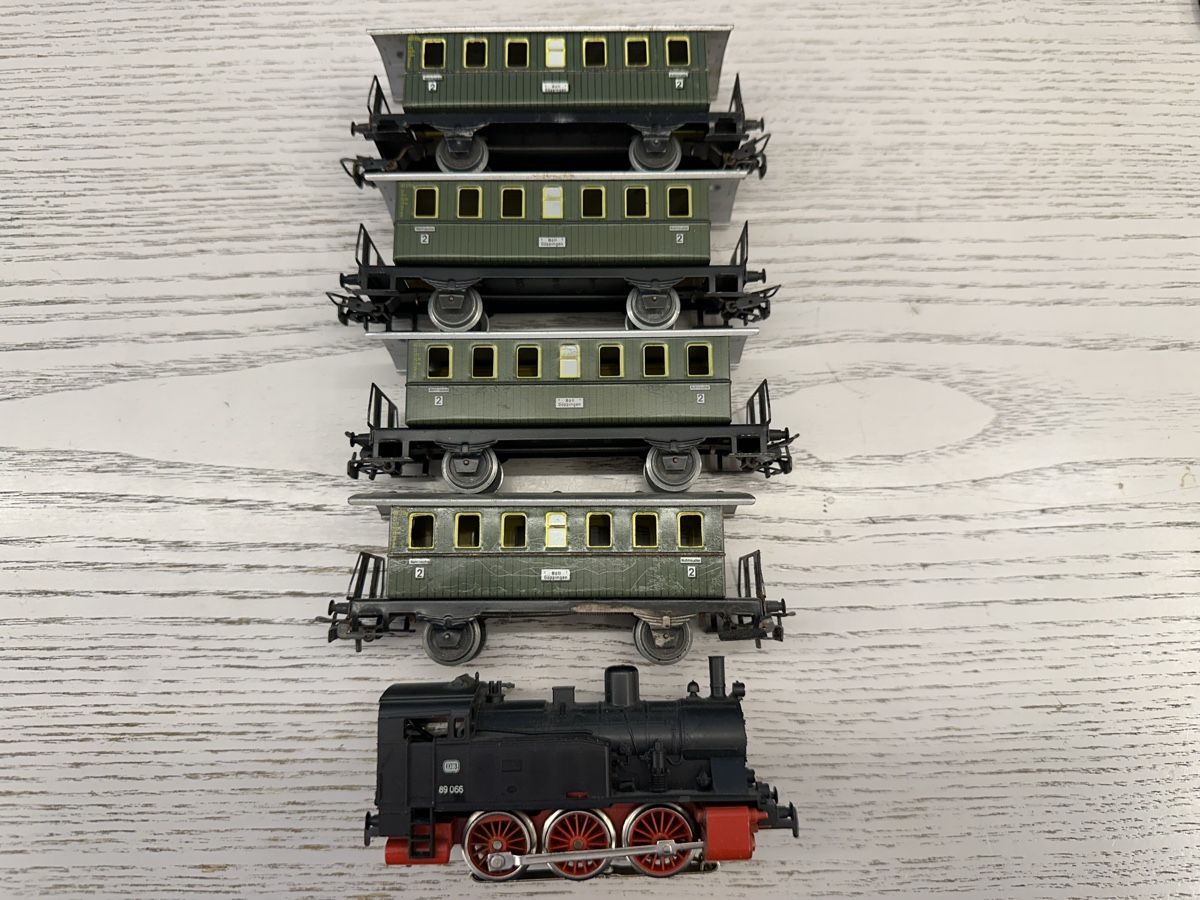 Märklin Modelleisenbahnen: Märklin 3104 DB BR 89 Personenzug – Gebraucht aus Lupsingen von New-Haven 2
