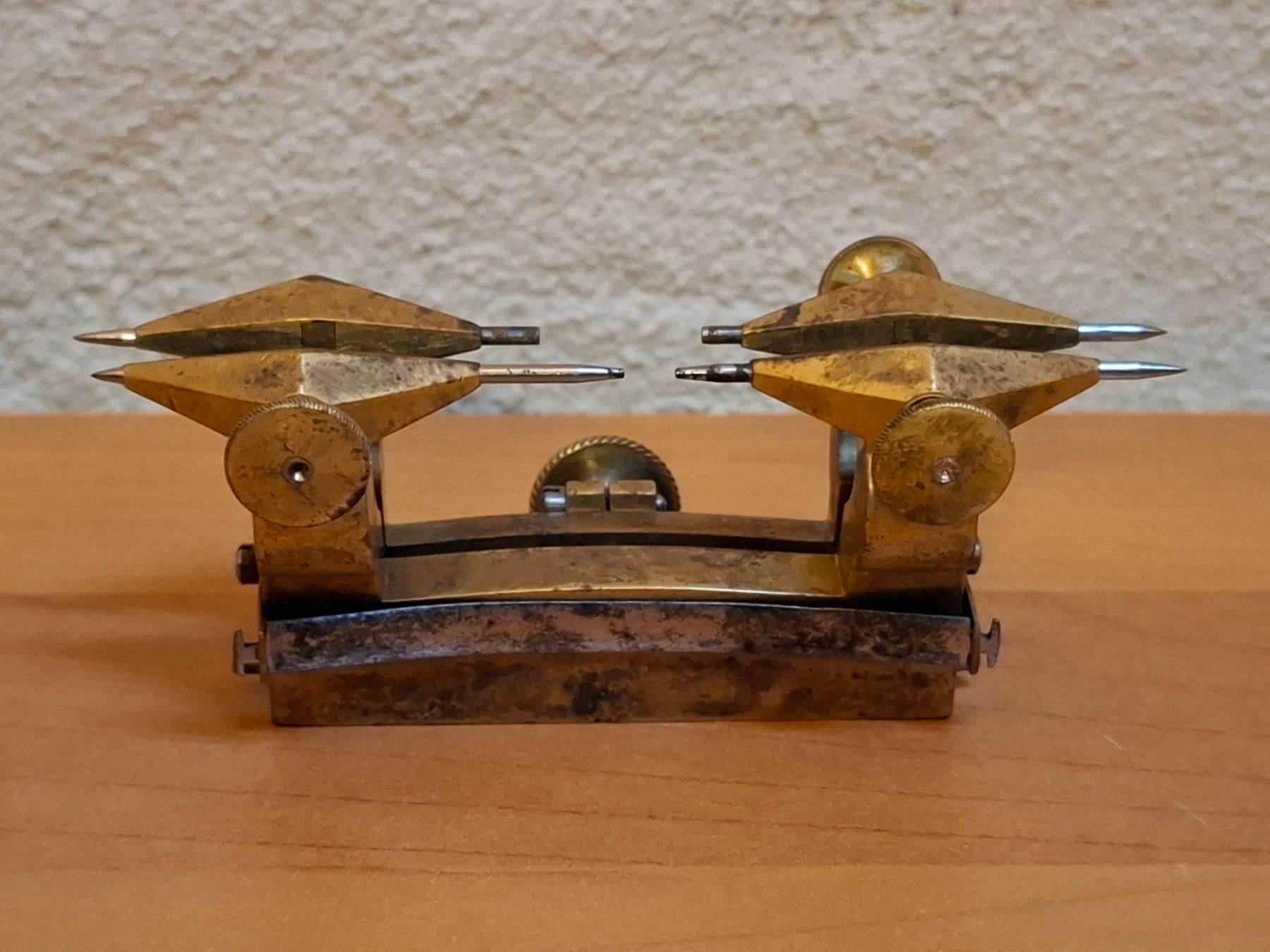 Compassi: Ancien compas aux engrenages – Usato da Marsens venduto da jogocade 2