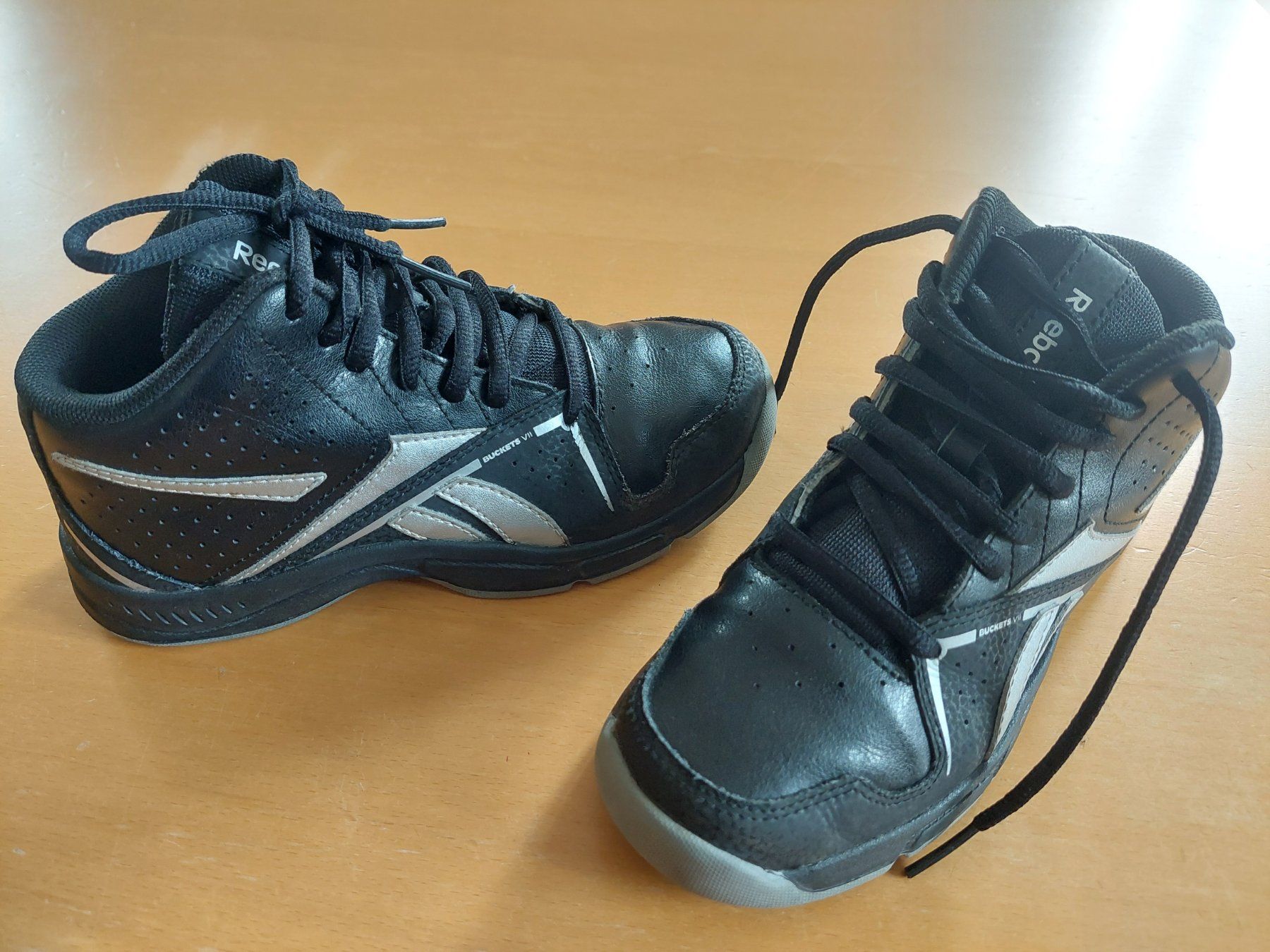 Reebok Scarpe per ragazzi: Reebok Buckets Sneaker  Gr.31 – Usato da Zürich venduto da meymano 8