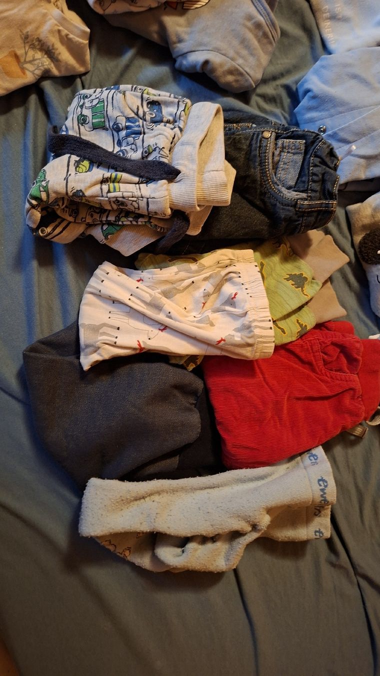 Lotti & Set di vestiti: Grosses Kleiderpaket Grösse 74 – Usato da Berlingen venduto da mic_qg5h 4