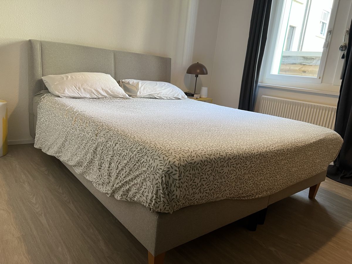 Letti: Pfister bed structure including matress – Usato da Zürich venduto da vba_b8vf