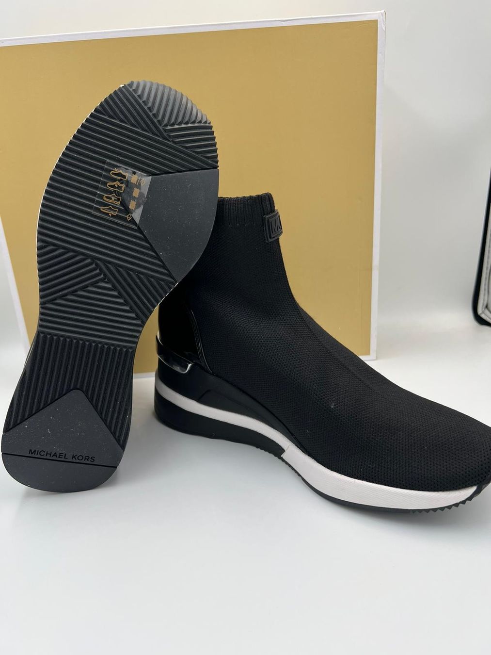 Michael Kors Chaussures femmes: Michael Kors Skyler Bootie Grösse 39 – Neuf avec emballage d'origine à Wiedlisbach par Sistershop 2