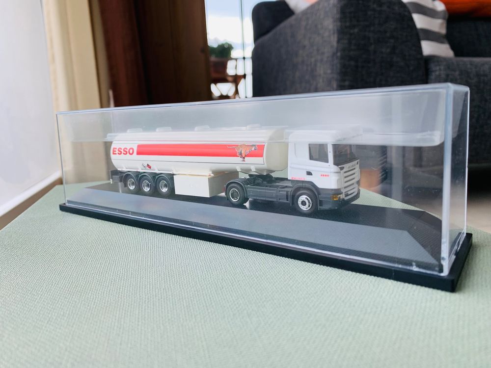 MAJORETTE CAMION CITERNE Saviem Esso 1/100 - Made in France EUR 4,90