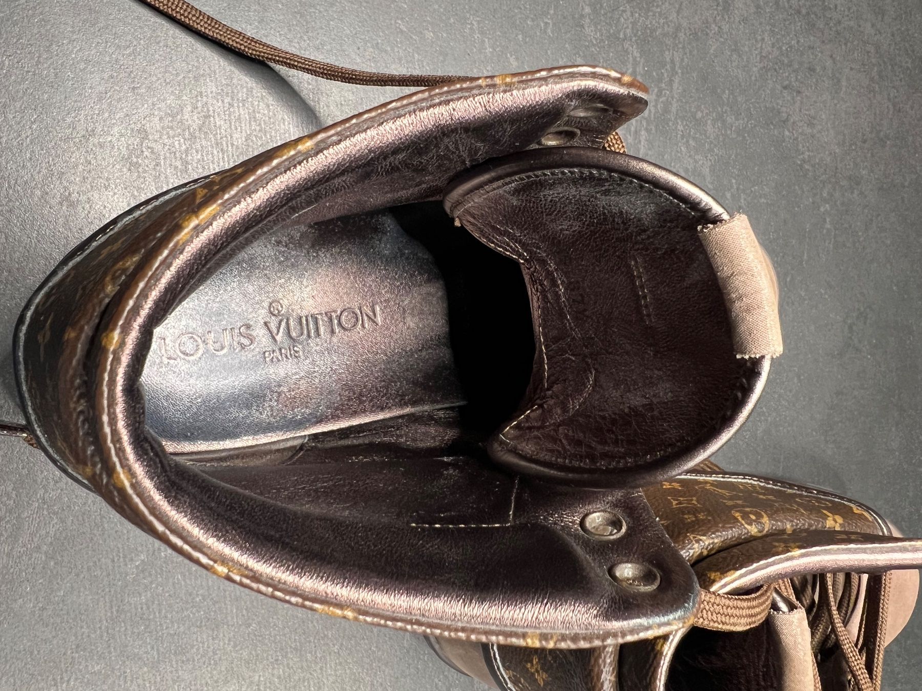 Louis Vuitton Scarpe da donna: Louis Vuitton Damenschuhe Gr 37.5 – Usato da St. Gallen venduto da ProtoPlex 6