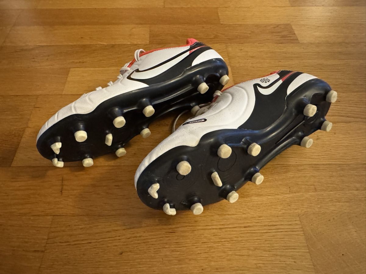 Nike Chaussures garçon: 12 – D'occasion à Ostermundigen par Clood 1