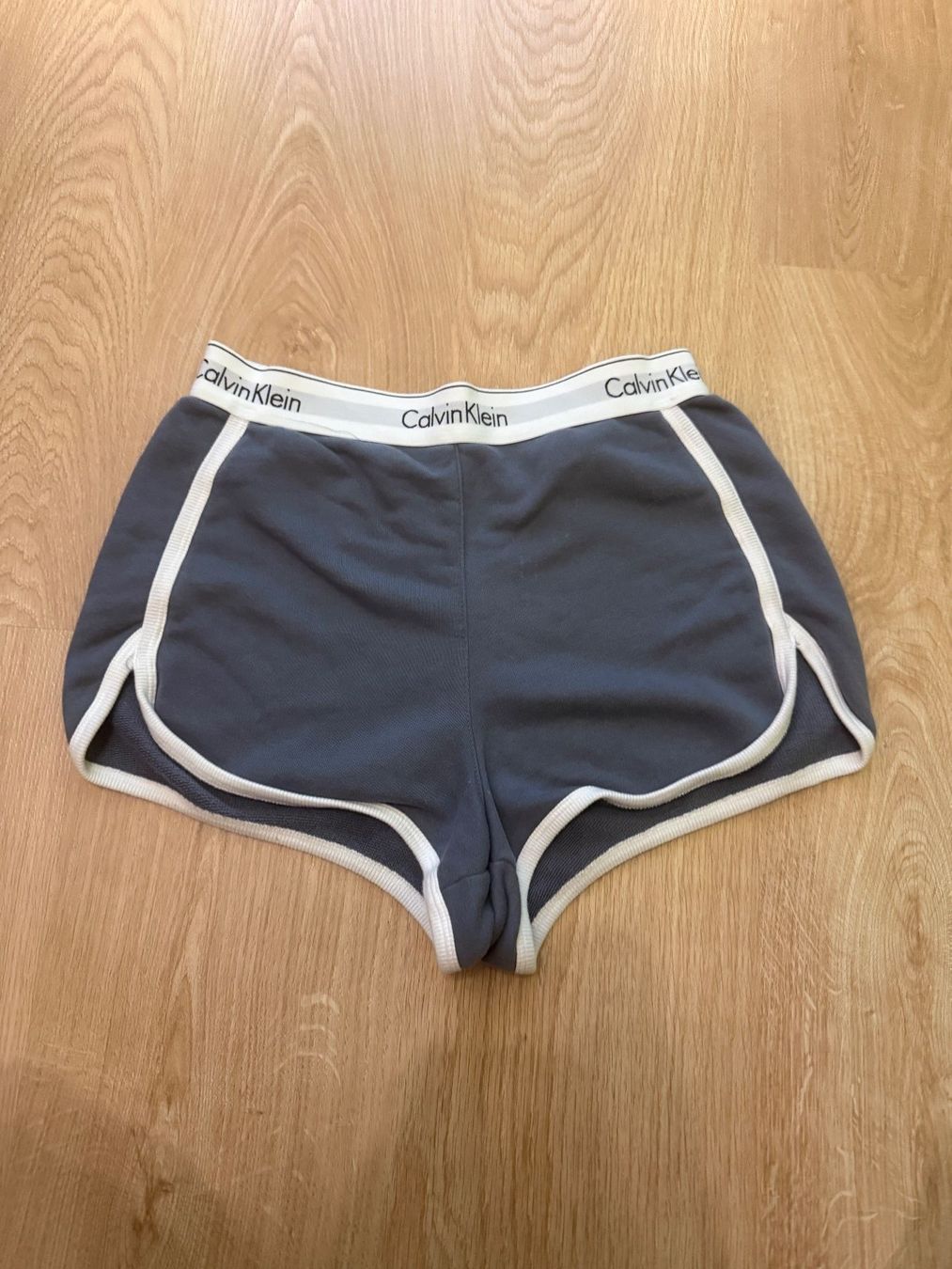 Calvin Klein Negligees & Pigiami: Calvin Klein Schlafshorts Grösse S – Usato da Zufikon venduto da SULMI02