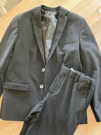 Schwarzer Hosenanzug von C&A Premium, Gr. 152, Top Zustand!