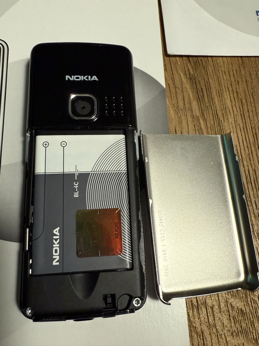 Nokia Telefoni cellulari / Smartphones: Nokia 6300 – Usato da Thun venduto da Leosgarage 3