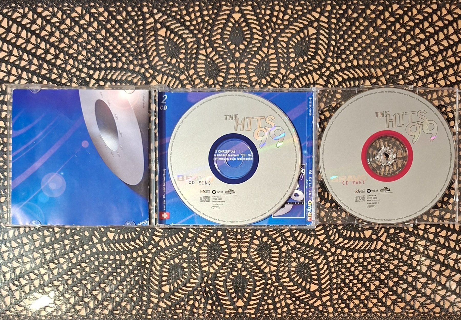 CDs: Bravo Hits - The Hits 99, 2CD Hit Compilation Sampler 1999 – Gebraucht aus Amriswil von Celini3 2