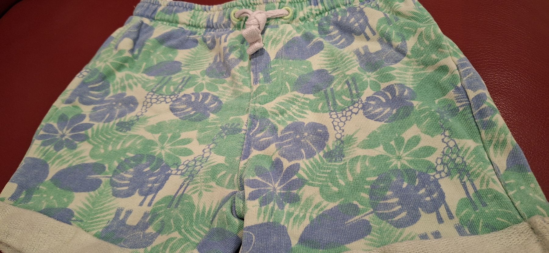 Manor Pantaloni: Kurze Shorts Gr. 86/92,  – Usato da Oberägeri venduto da Runningiceman 1