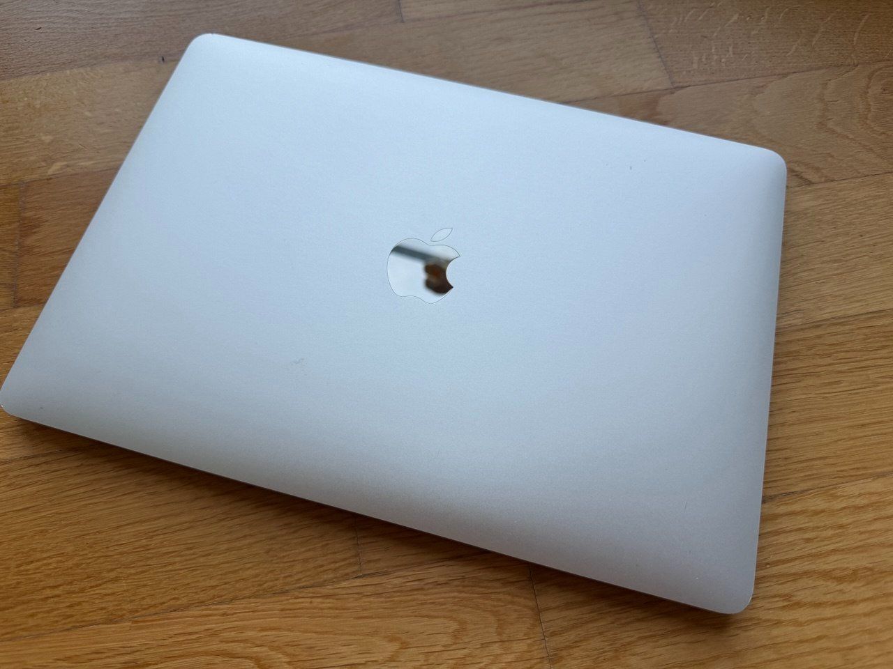 Apple Notebooks: MacBook Pro 2018 13" Zoll 16/256 – Gebraucht aus Zug von subaru1942 4