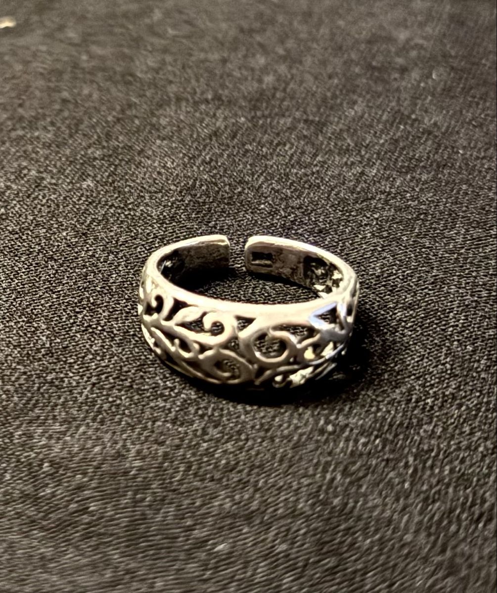 Anelli: Zehenring mit filigranem Muster, 925 Silber, Grösse variabel – Usato da Zürich venduto da wei_8n2l 1