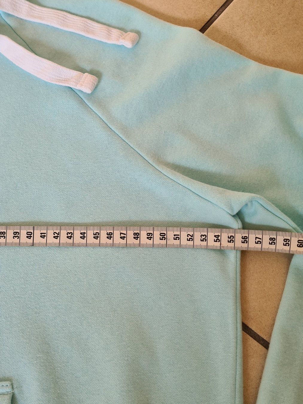 Under Armour Maglioni & Felpe: Sweat à capuche Under Armour taille M – Usato da le landeron venduto da canette 3