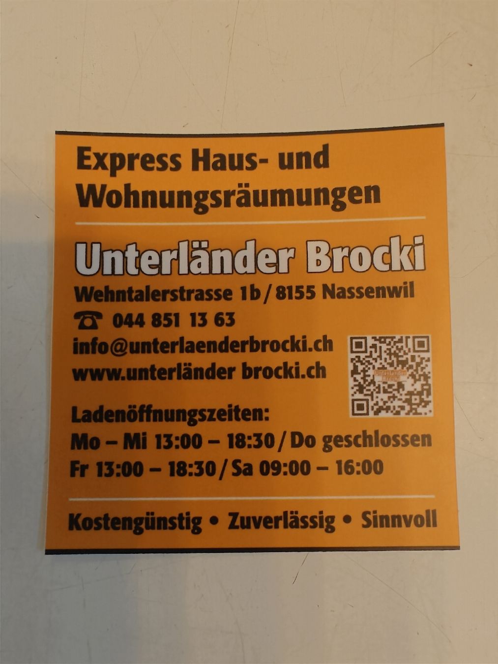 Comodini: Nachttisch Kiefer oder so, massiv mit Schublade gebraucht. – Usato da Nassenwil venduto da UnterlaenderBrocki 7