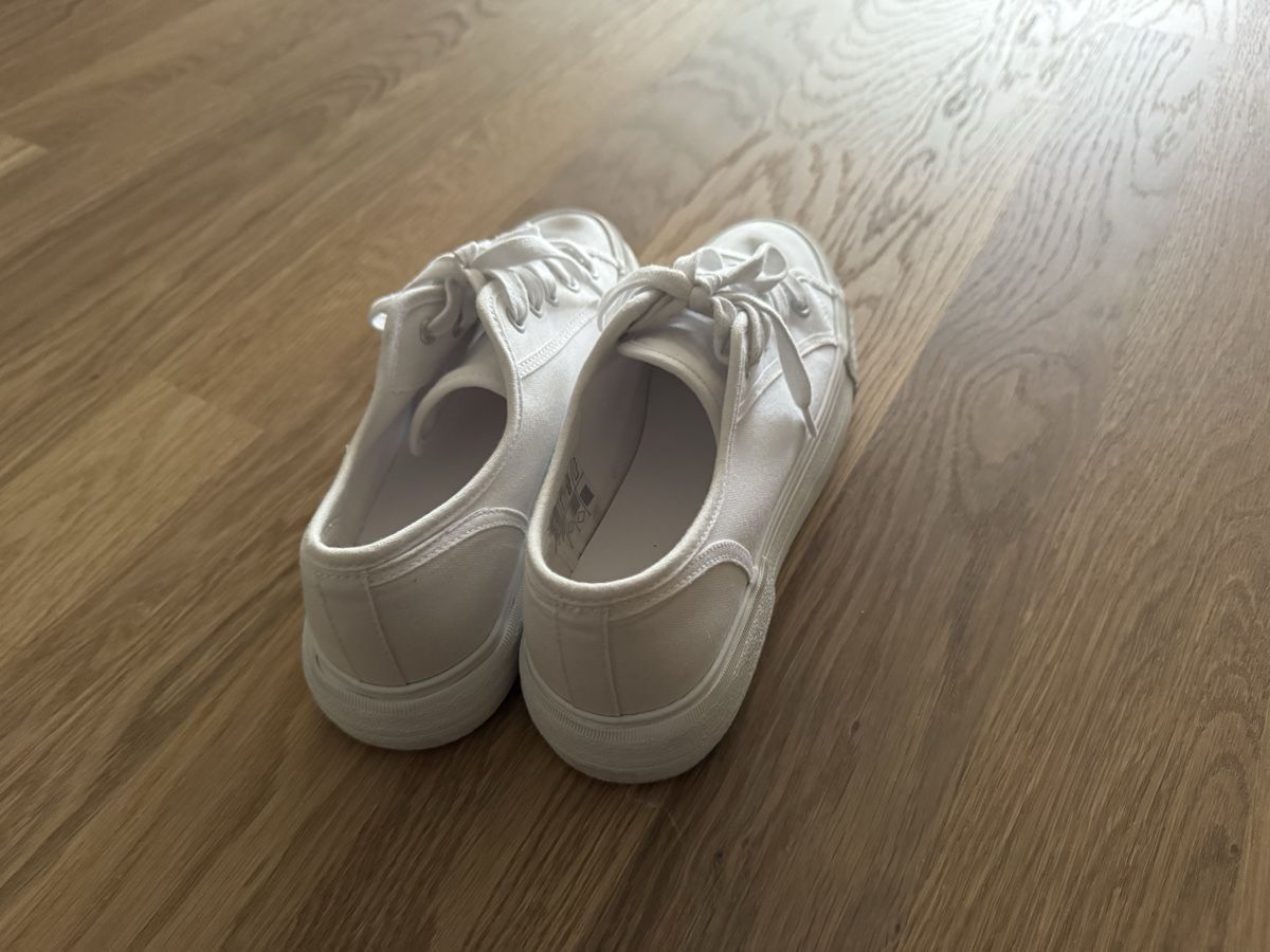 H&M Scarpe da donna: Sneaker Weiss – Usato da Zofingen venduto da ismail01a 1