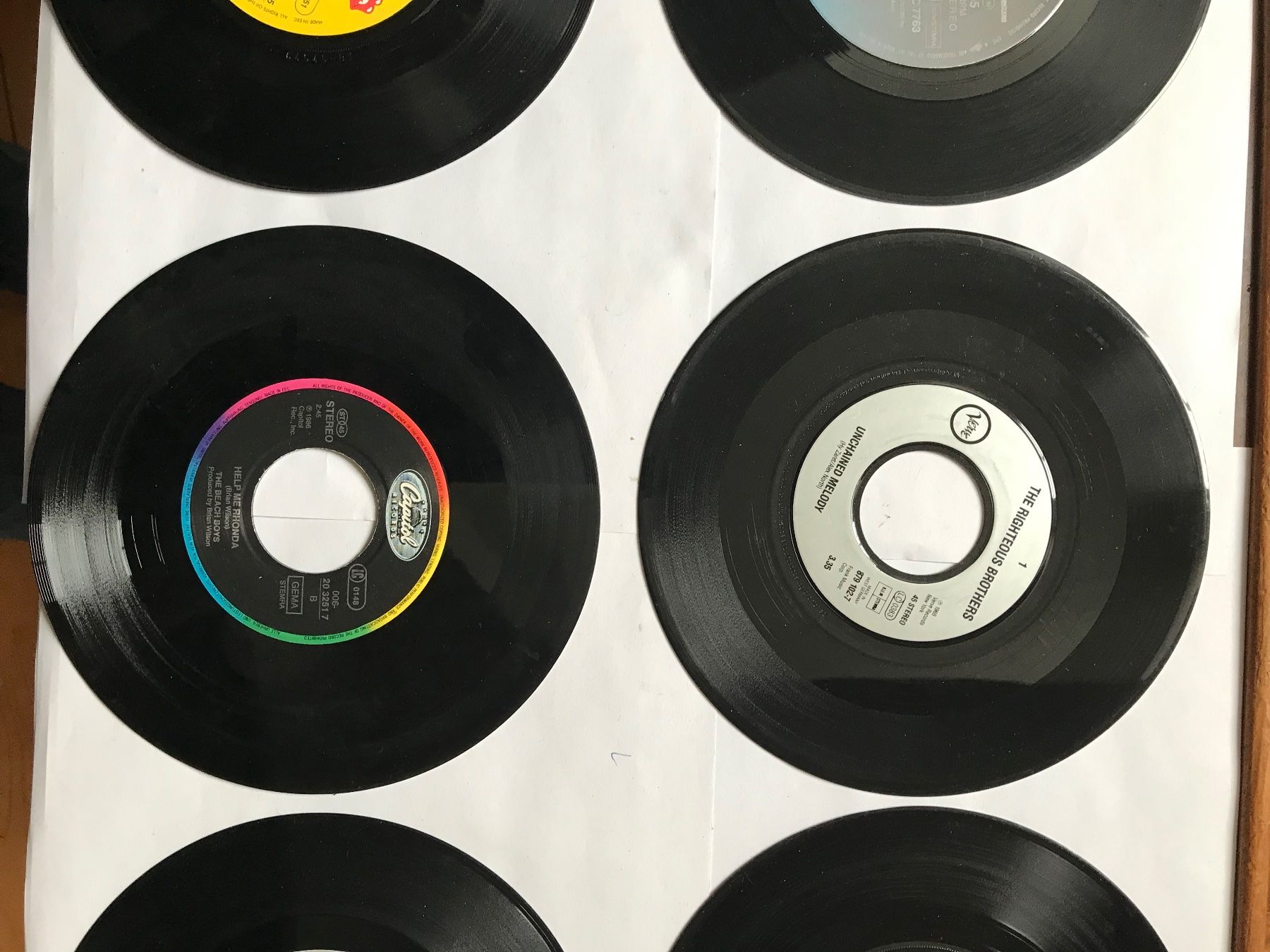 Dischi in vinile: single set nr. 22, verschiedene interpreten, Queen, Roling S – Usato da liestal venduto da makai05 2