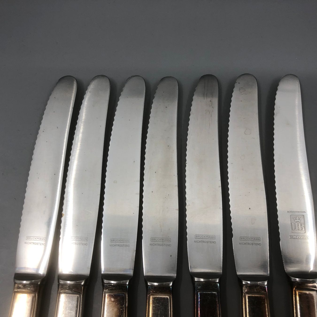 Coltelli: 7 Messer versilbert Bruckmann Steakmesser – Usato da Basel venduto da Tiabeanie 4